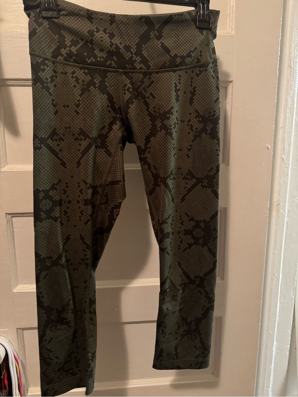 lululemon athletica Olive/Hunter Green Snake-Print Capris